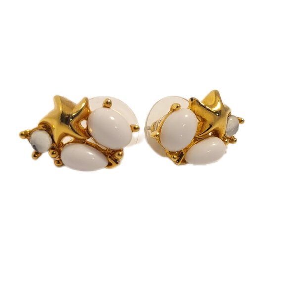 Vintage Starfish White Cabachon Earrings Nautical Beach - Picture 1 of 8